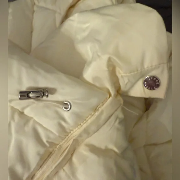 NWOT STEVE MADDEN Women's Cream Quilted Long Coat - Size XS - Picture 10 of 13